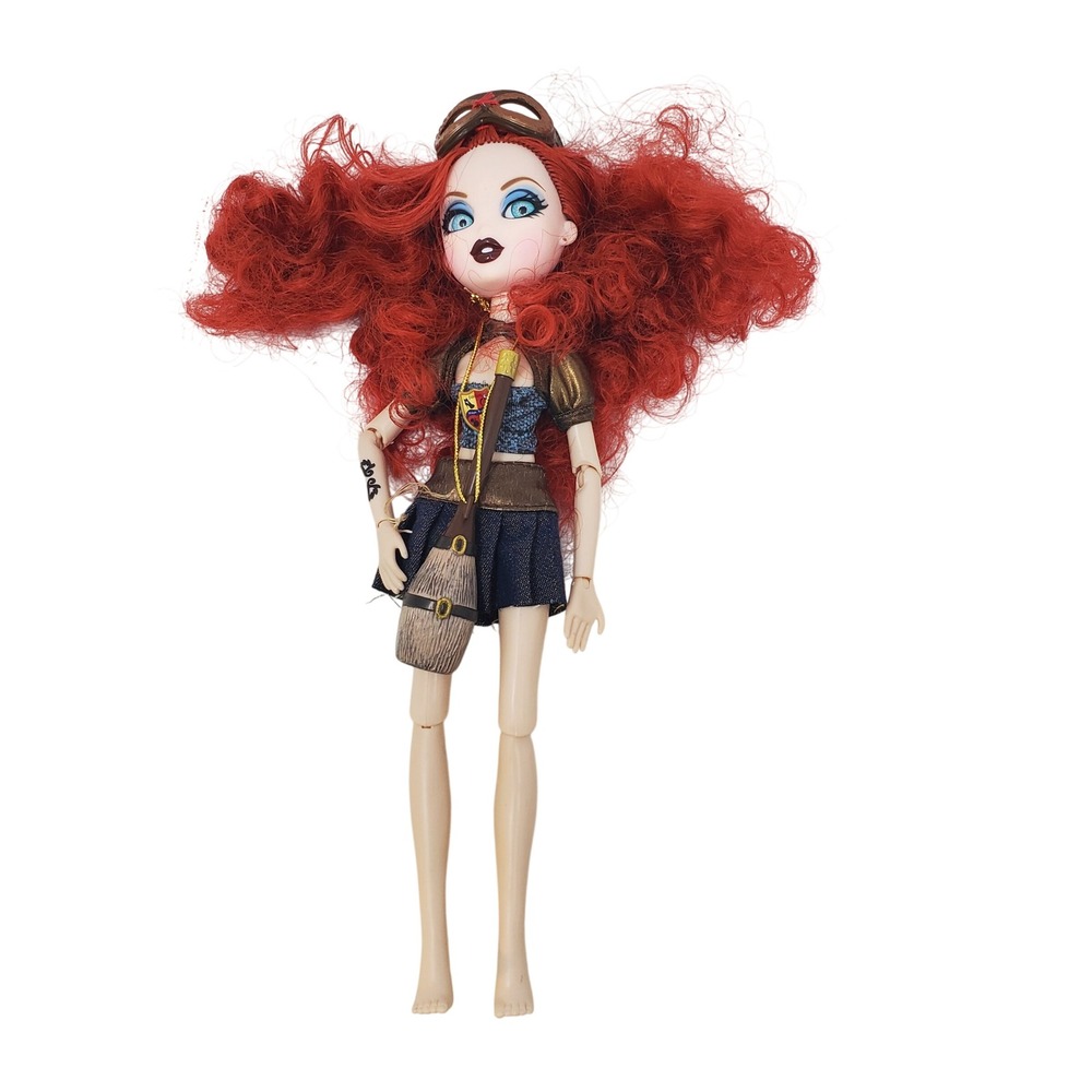 MGA Bratzillaz Meygana Broomstix Red Hair Witch Doll 2012 514879 Accessory